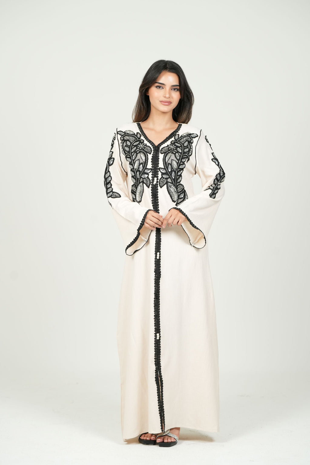 Embroidered Cotton Jalabiya with hand