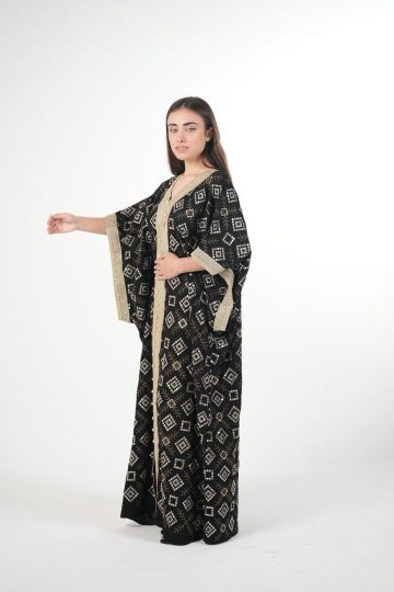 Elegant Embroidered Linen Jalabiya