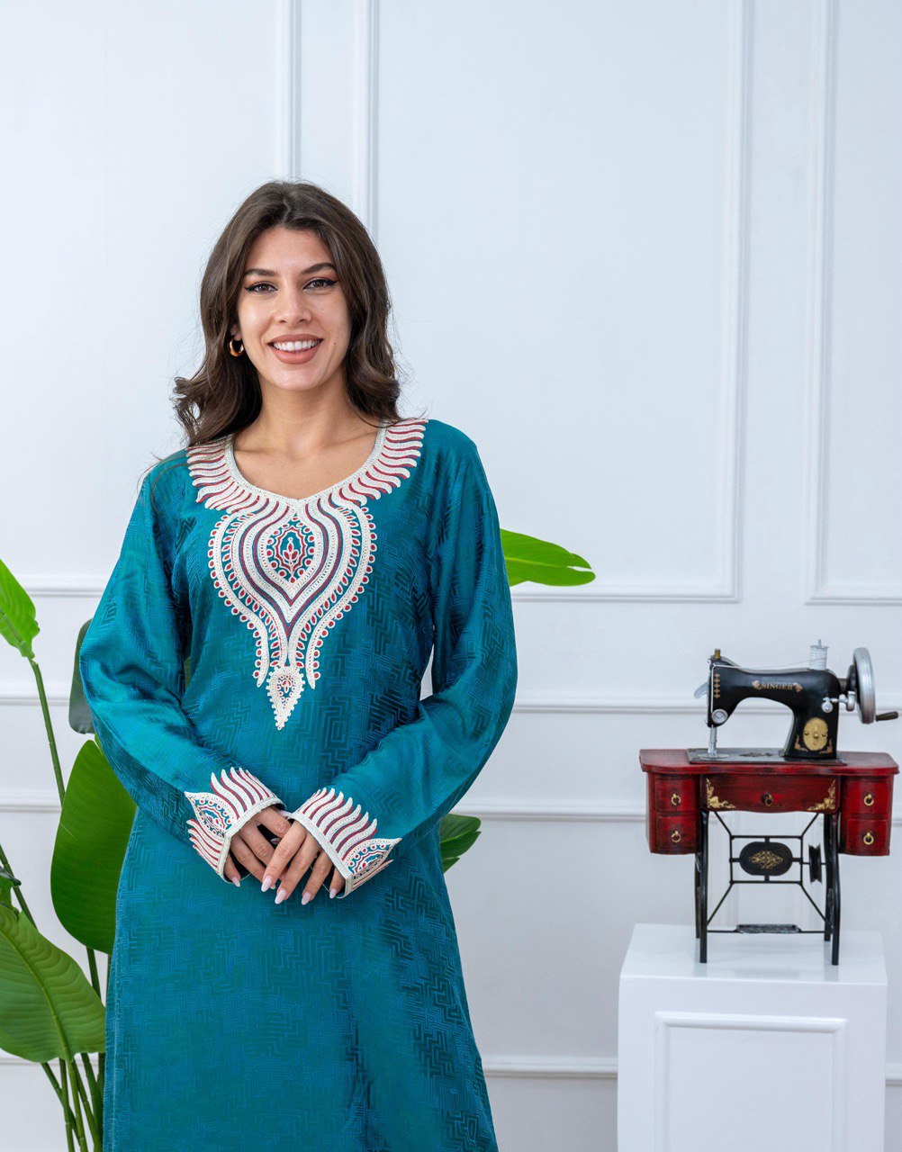 Mukhawar Embroidery Jalabiya