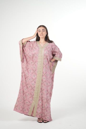 Elegant Embroidered Linen Jalabiya
